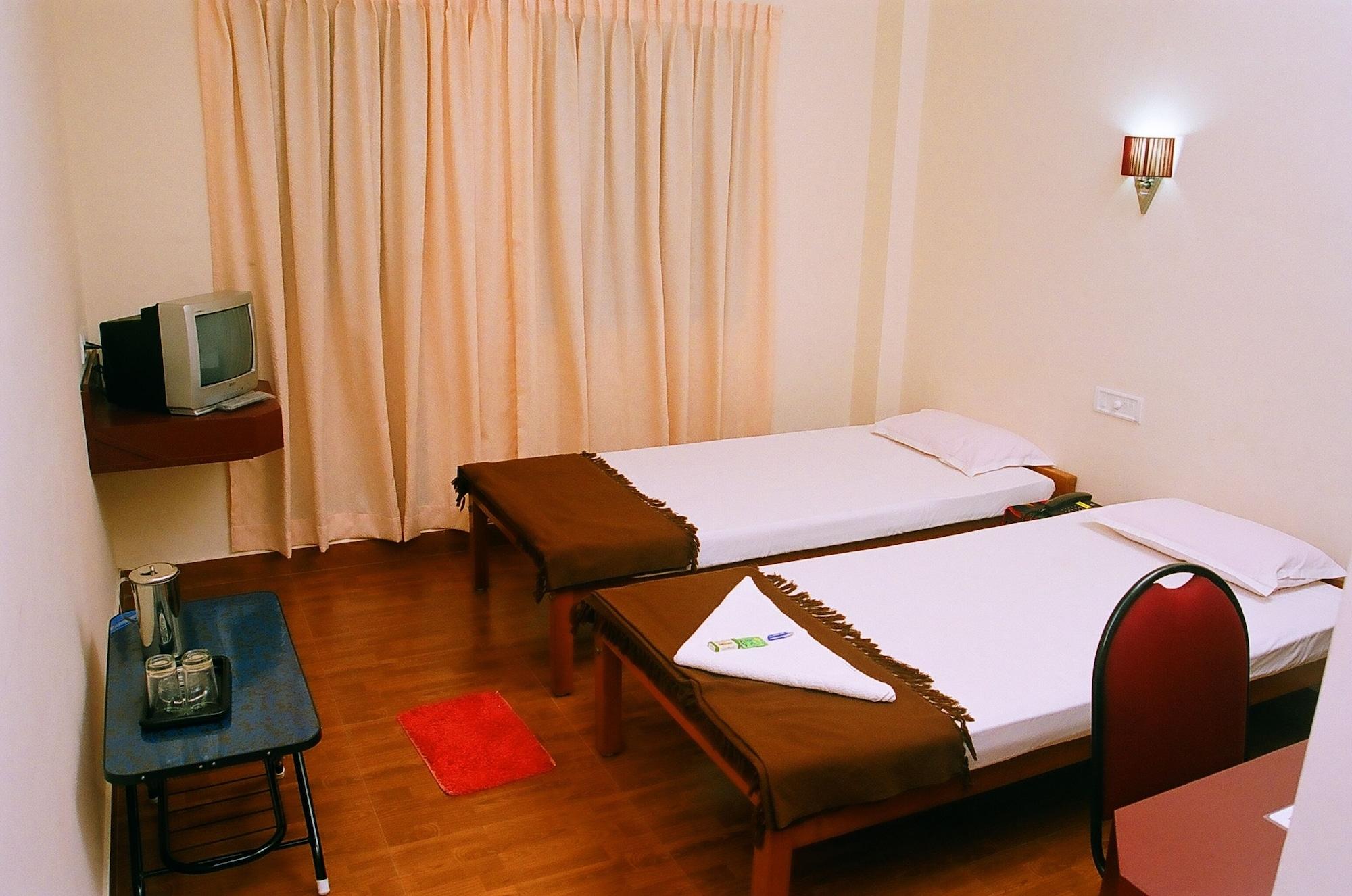 Hotel Srinivas Kochi Exterior photo