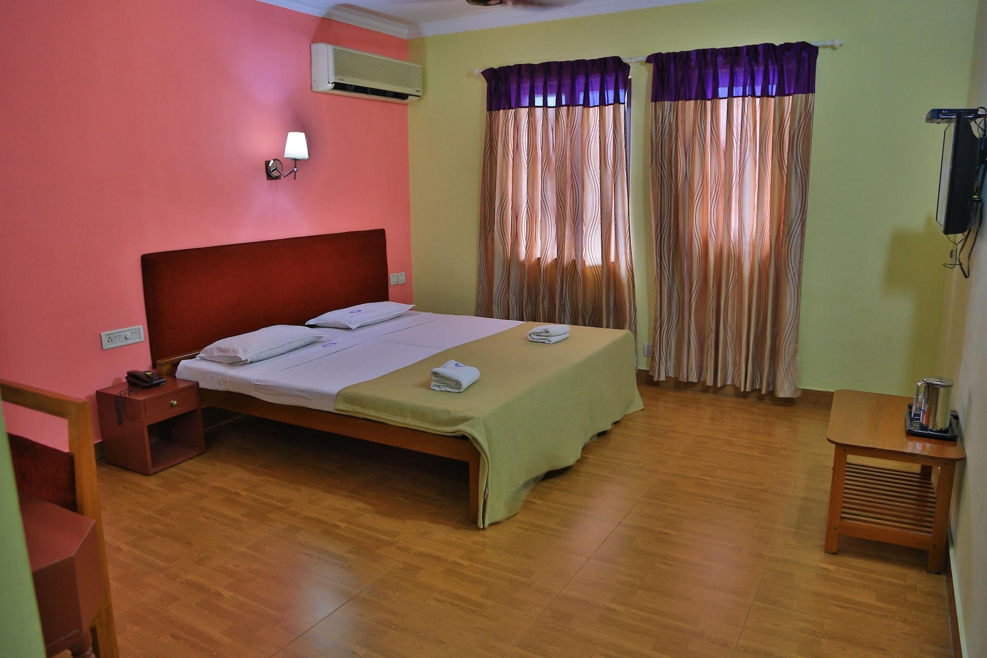 Hotel Srinivas Kochi Exterior photo